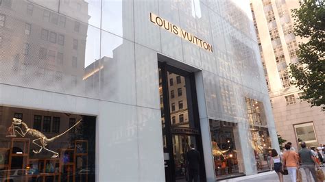 louis vuitton 5th ave hours|louis vuitton nyc.